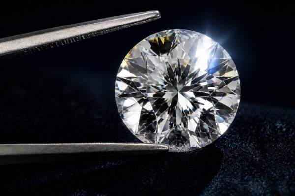Garde de Diamants & Pierres Précieuses